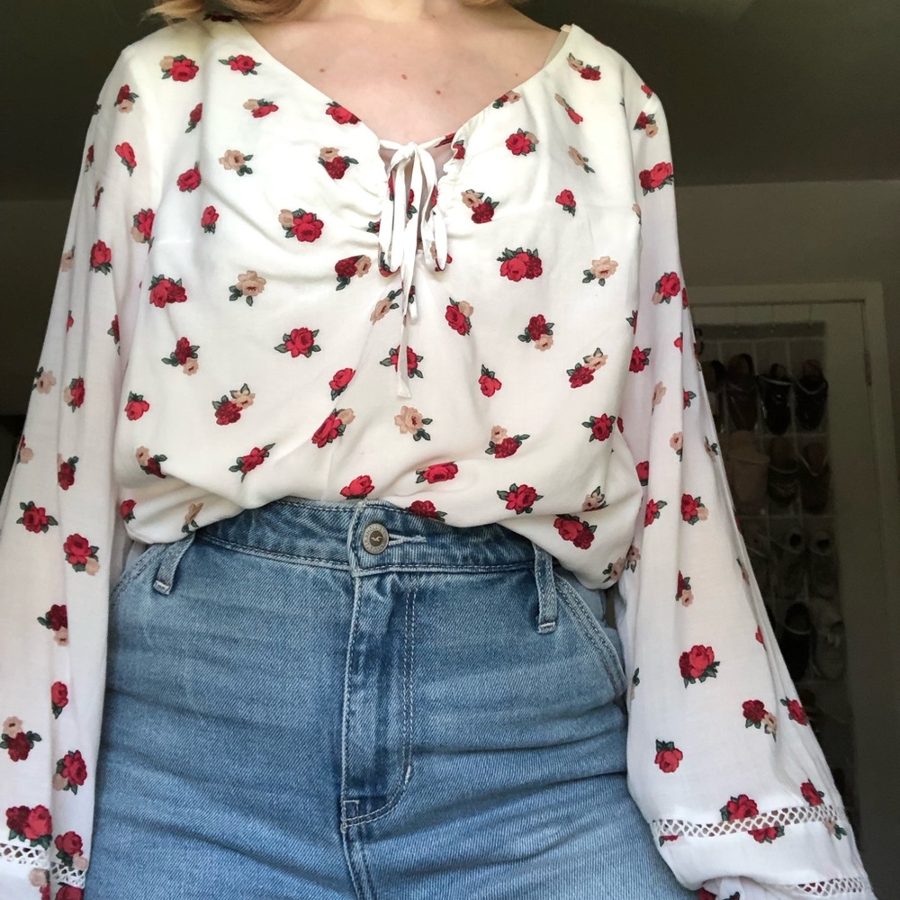 Floral long sleeved blouse